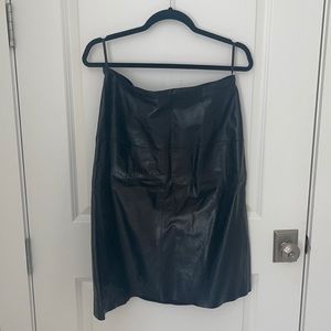 Genuine real leather skirt banana republic 8